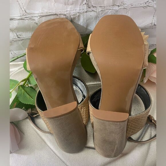Nine West Beige Sandals - Picture 6 of 7